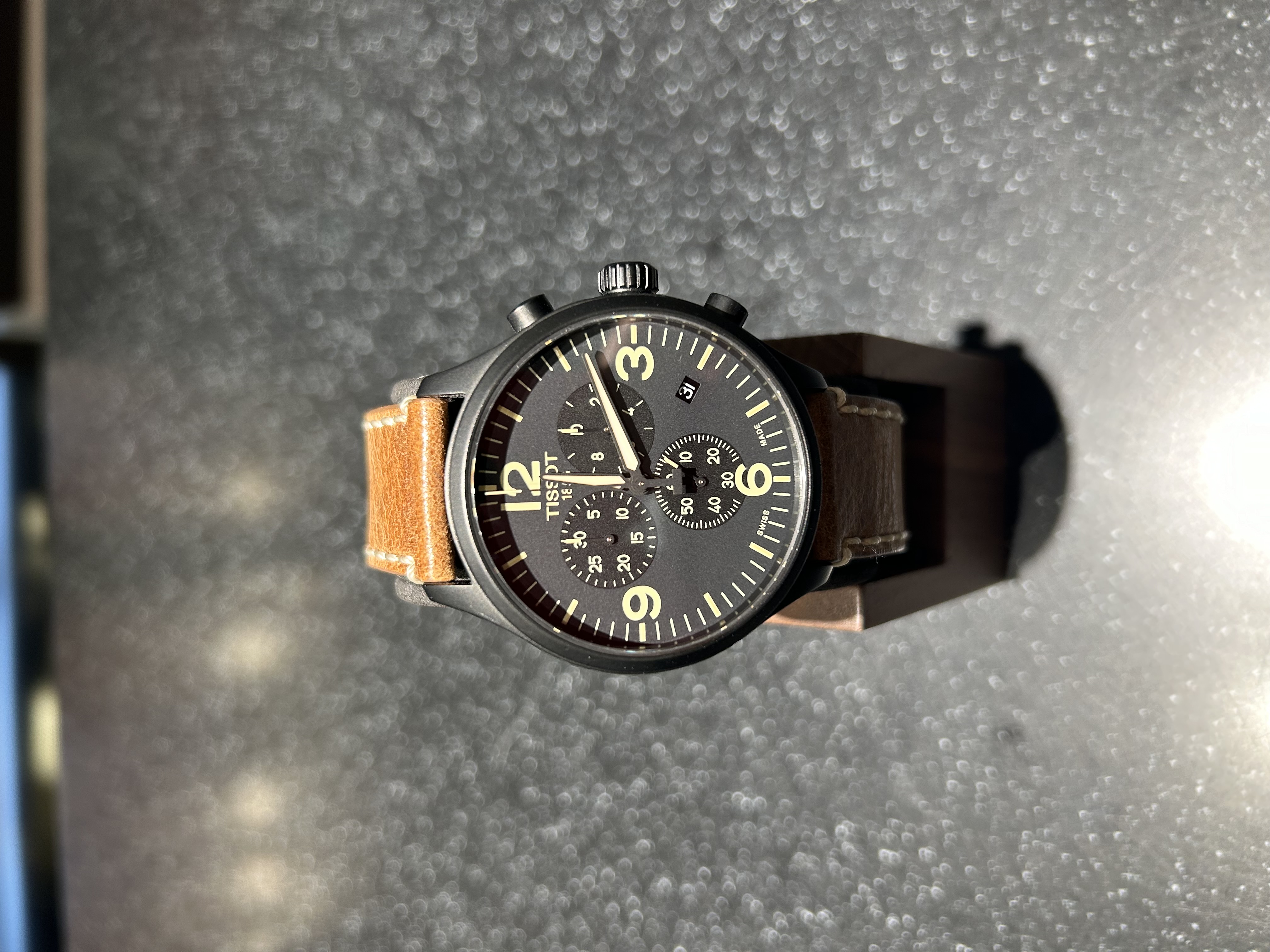 SÅLD 15 november 2024 för 2000:- Tissot Chrono XL