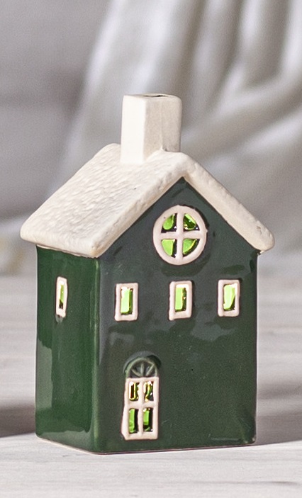 Hus med LED-belysning - Grön - 1 styck - Batteridriven - Timer - 15x9x7 cm - 3