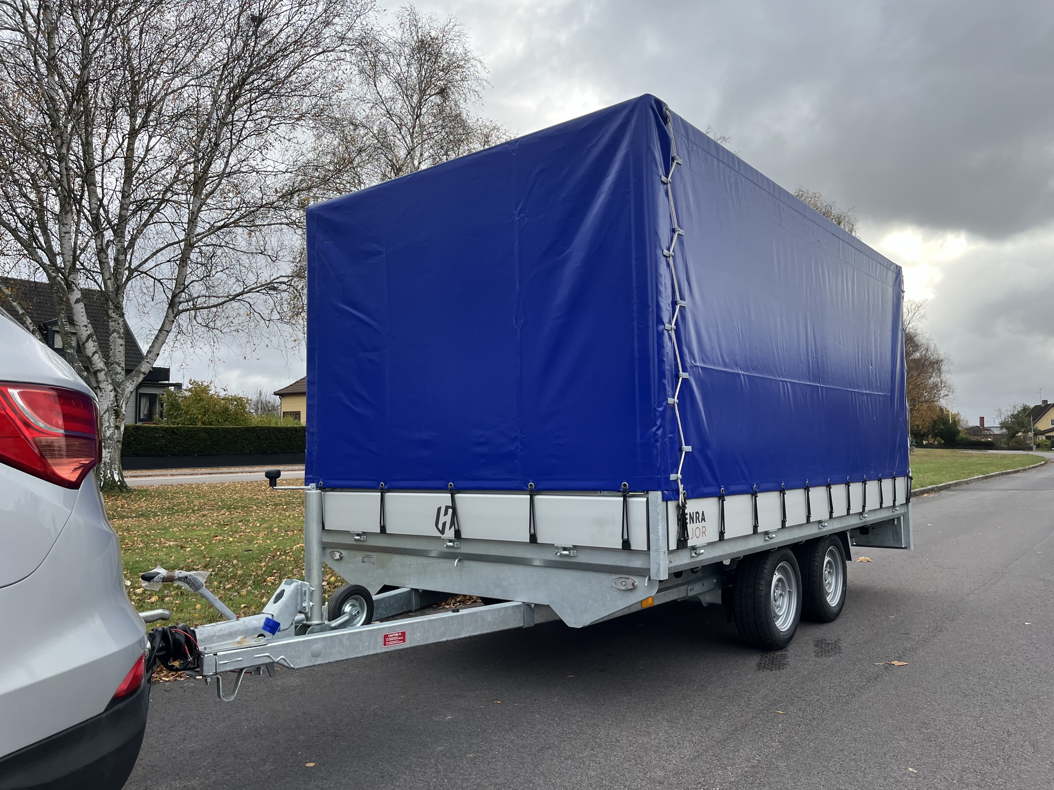 HENRA Major 351 x 202 cm ::: 2000 kg ::: med kapell - 2