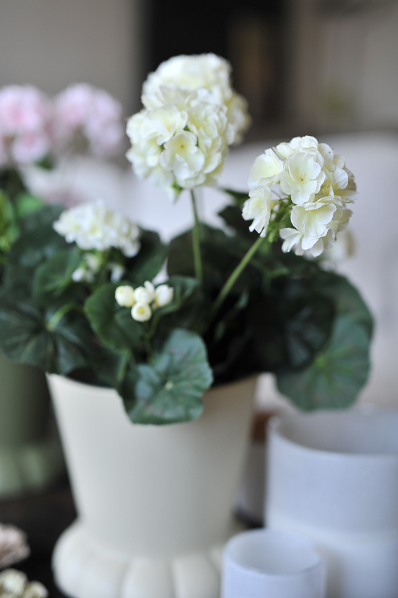 Flora Pot - Kruka - Vas Small - Creme - 19x20 cm - DBKD - 13
