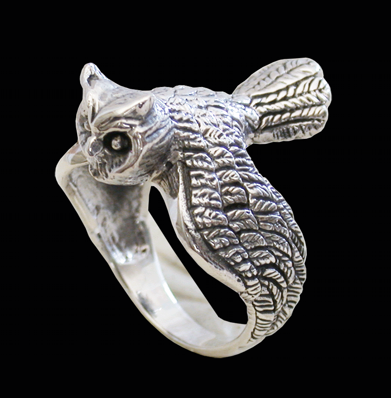 Världens häftigaste uggla ring i Äkta silver.