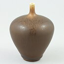 ベルント・フリーベリ  一点もの  焦げ茶のベース  Vase  (9cm)  1973年