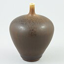 ベルント・フリーベリ  一点もの  焦げ茶のベース  Vase  (9cm)  1973年