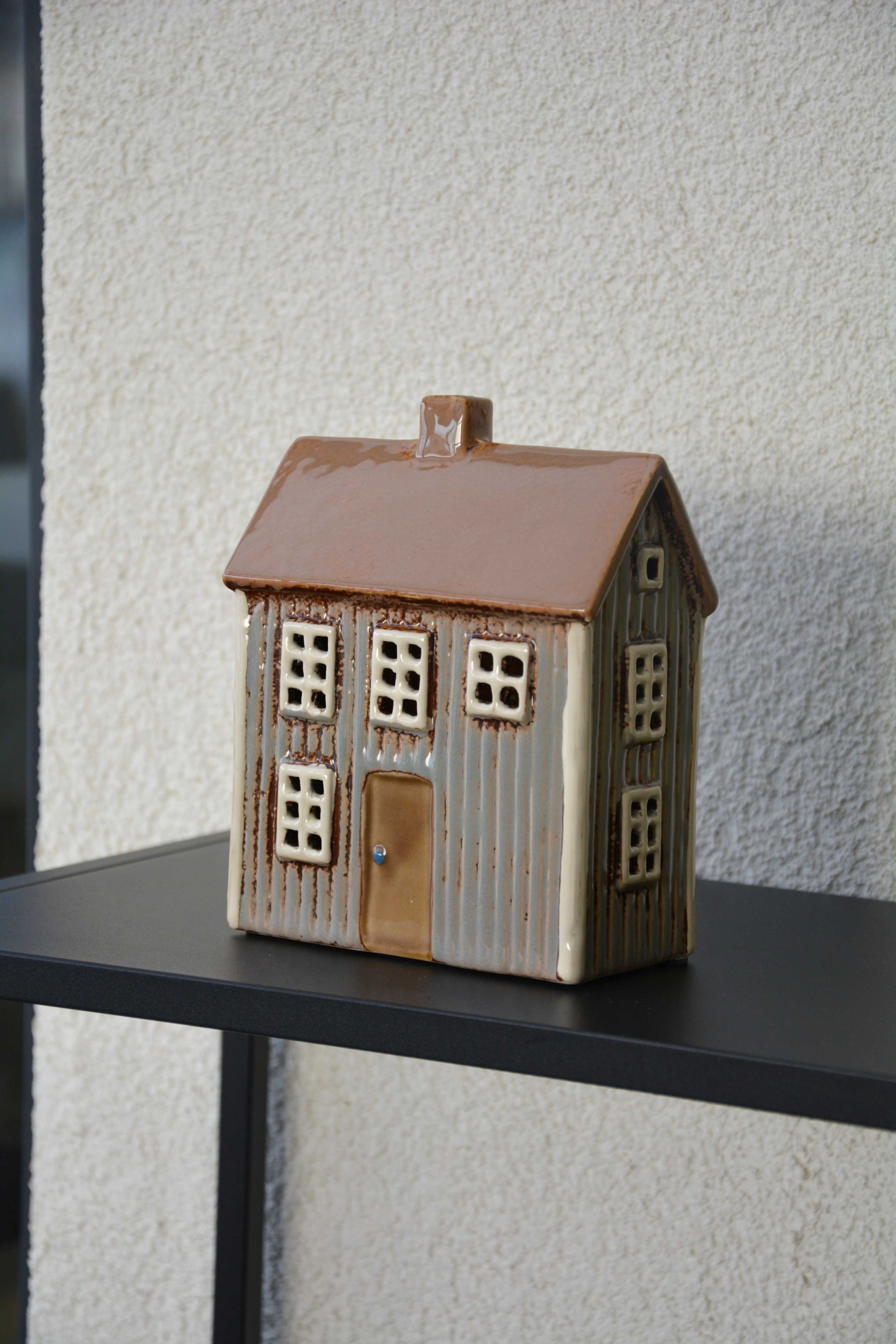 Huslykta keramikhus Nyhavn beige nr 3