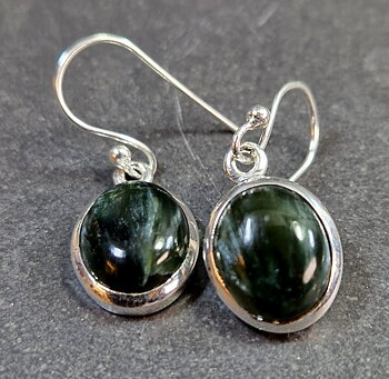 Örhängen i Silver - Serafinit Cabochon