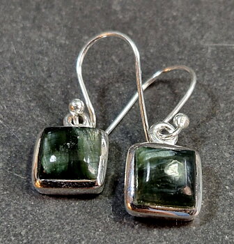 Örhängen i Silver - Serafinit Cabochon