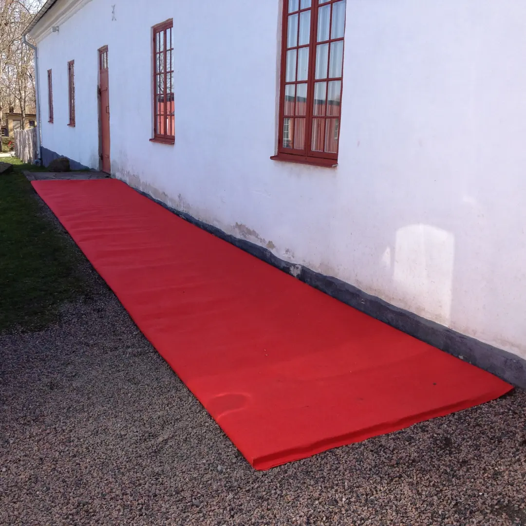 Röd matta 115x300cm - 3