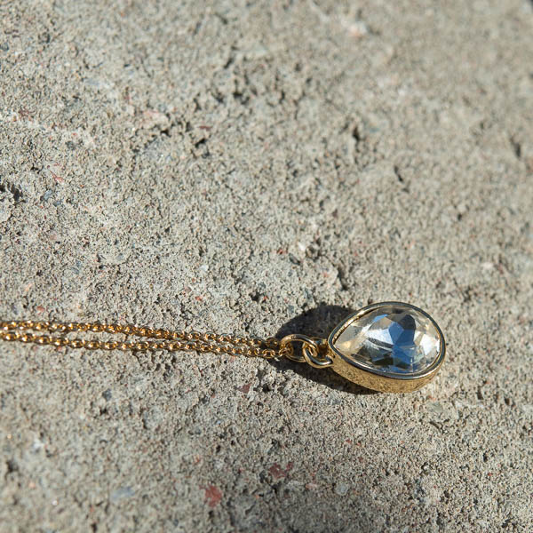 By Jolima - Glam Drop Necklace Crystal Gold - 2