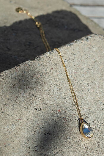 By Jolima - Glam Drop Necklace Crystal Gold