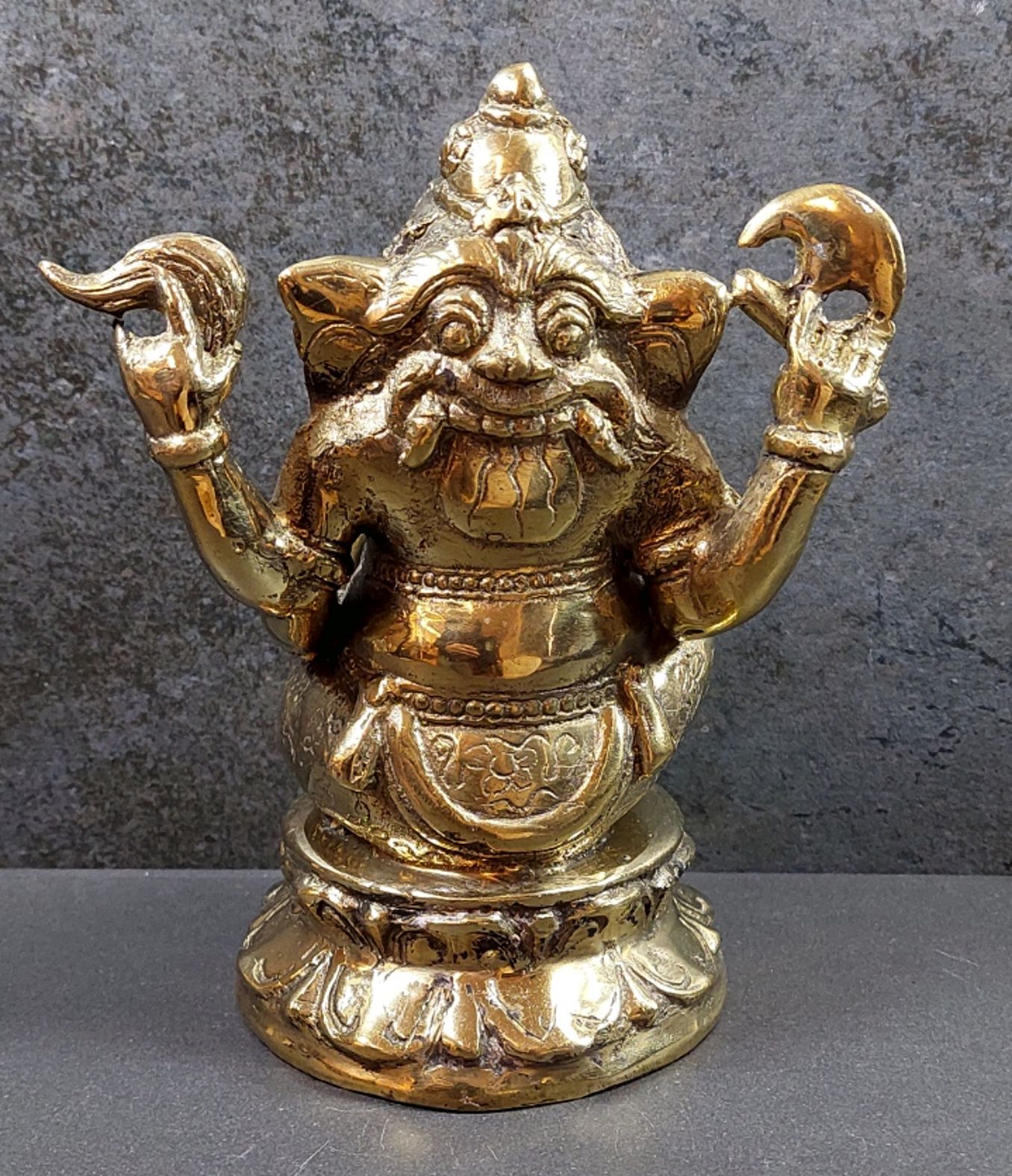 Ganesha  i Putsad Mässing   - 14cm - 2