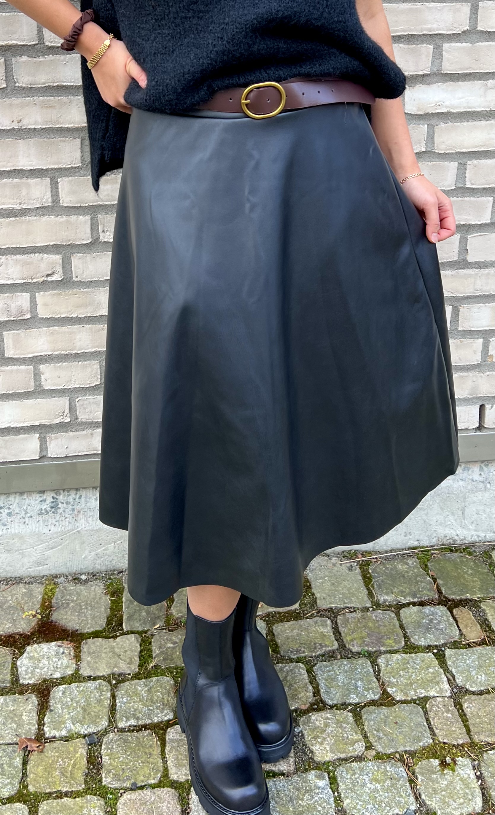 Nowomenslabel Kjol Asta PU svart - 3