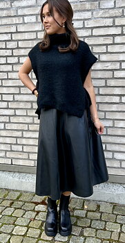 Nowomenslabel Kjol Asta PU svart