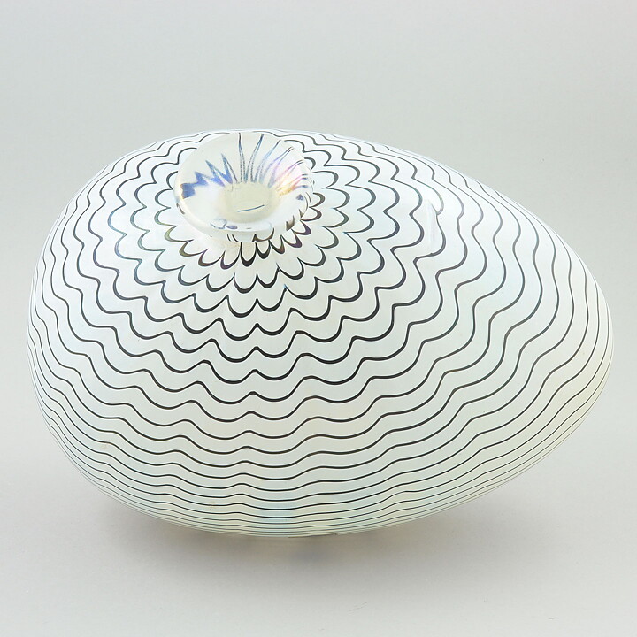Bertil Vallien (Aphrodite 1985) White/Black Swelling Vase 26 cm