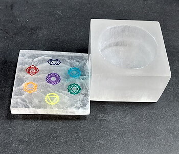 Selenit Ask med Chakra Symboler
