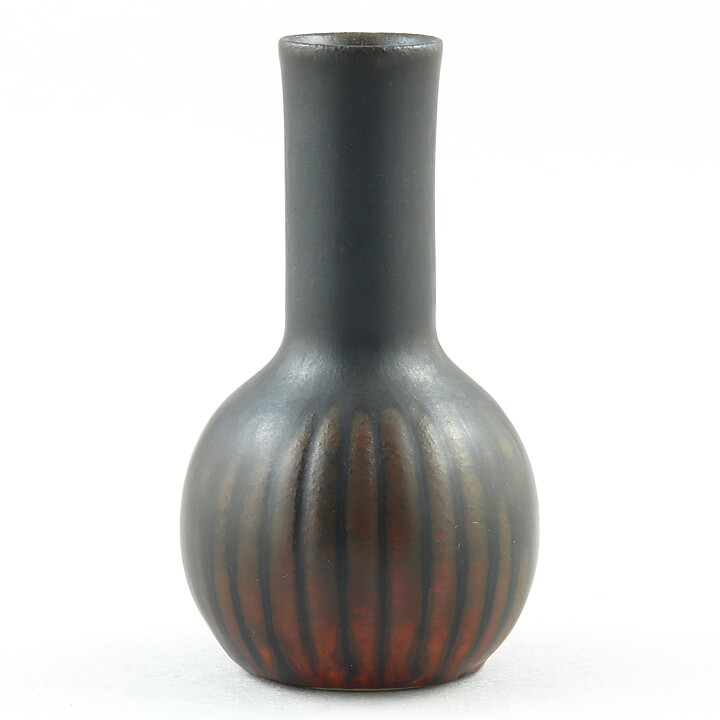 カールハリー・スタルハーネ  茶色いミニチュアのベース  (5cm)  1950年代  (#27)
