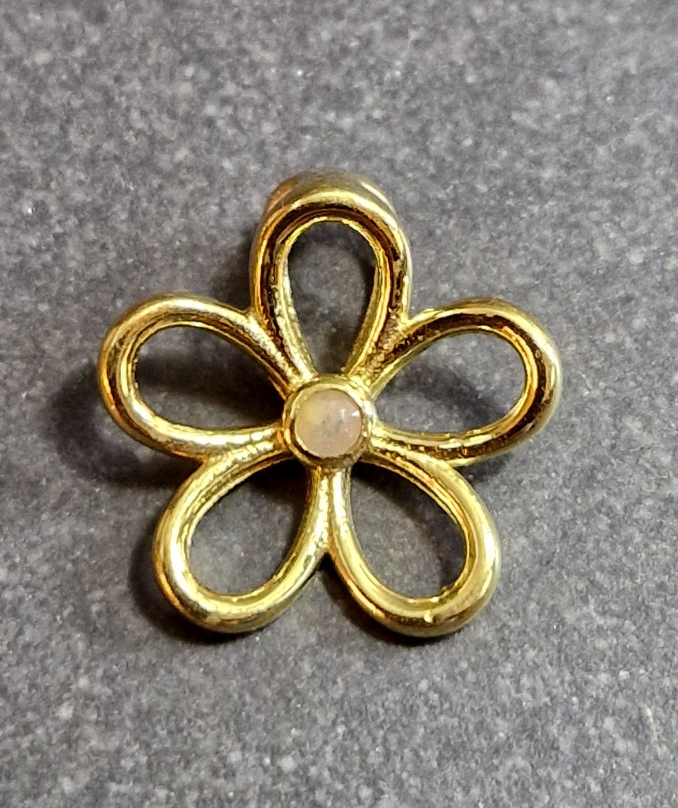 Blomma med sten - Hänge i Guld Vermeil  - 12