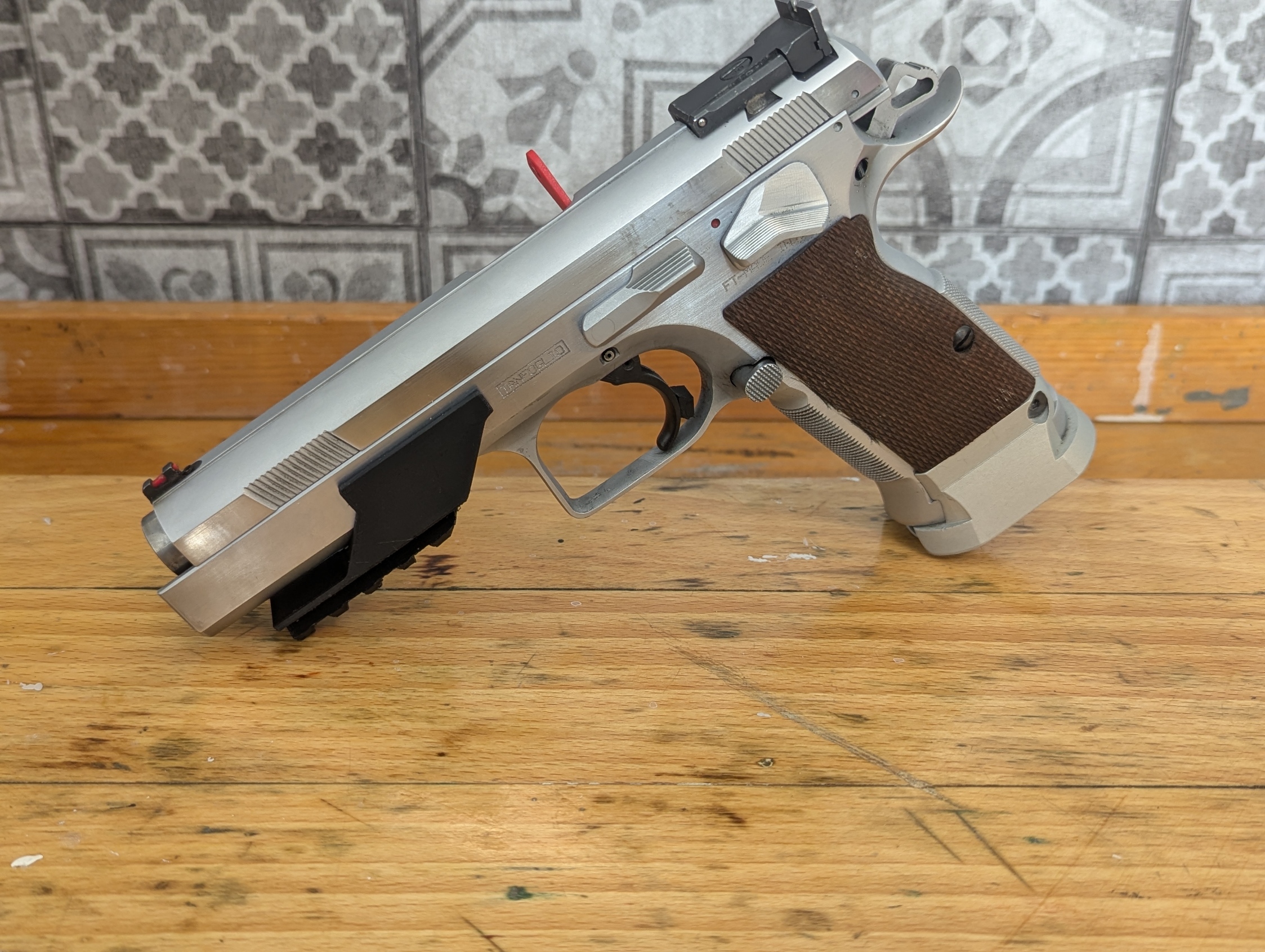 Tanfoglio Limited Custom HC - picatinny rail - 4