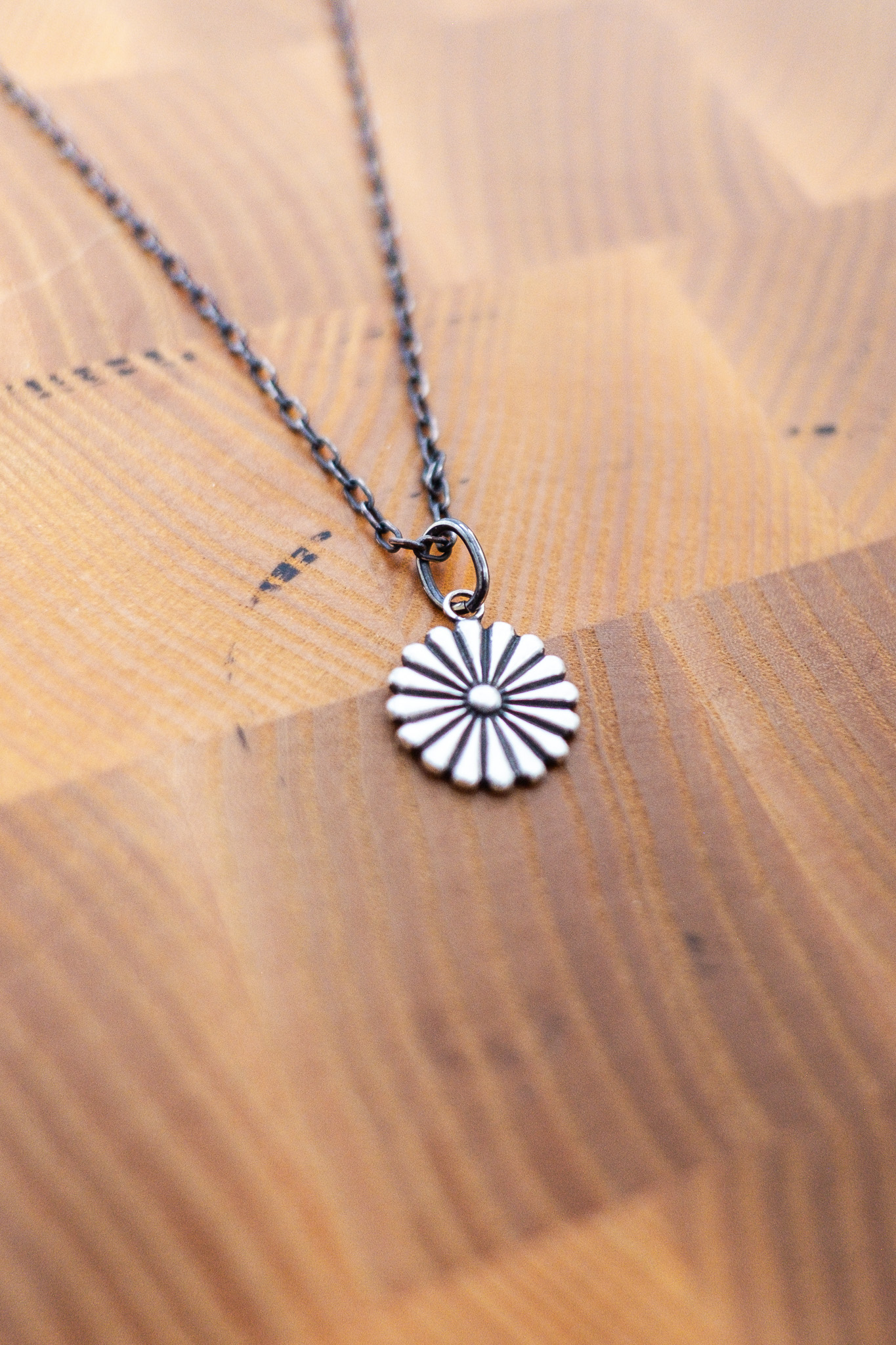 Kobashi Studio - Kikumon Charm Medium Silver - 6