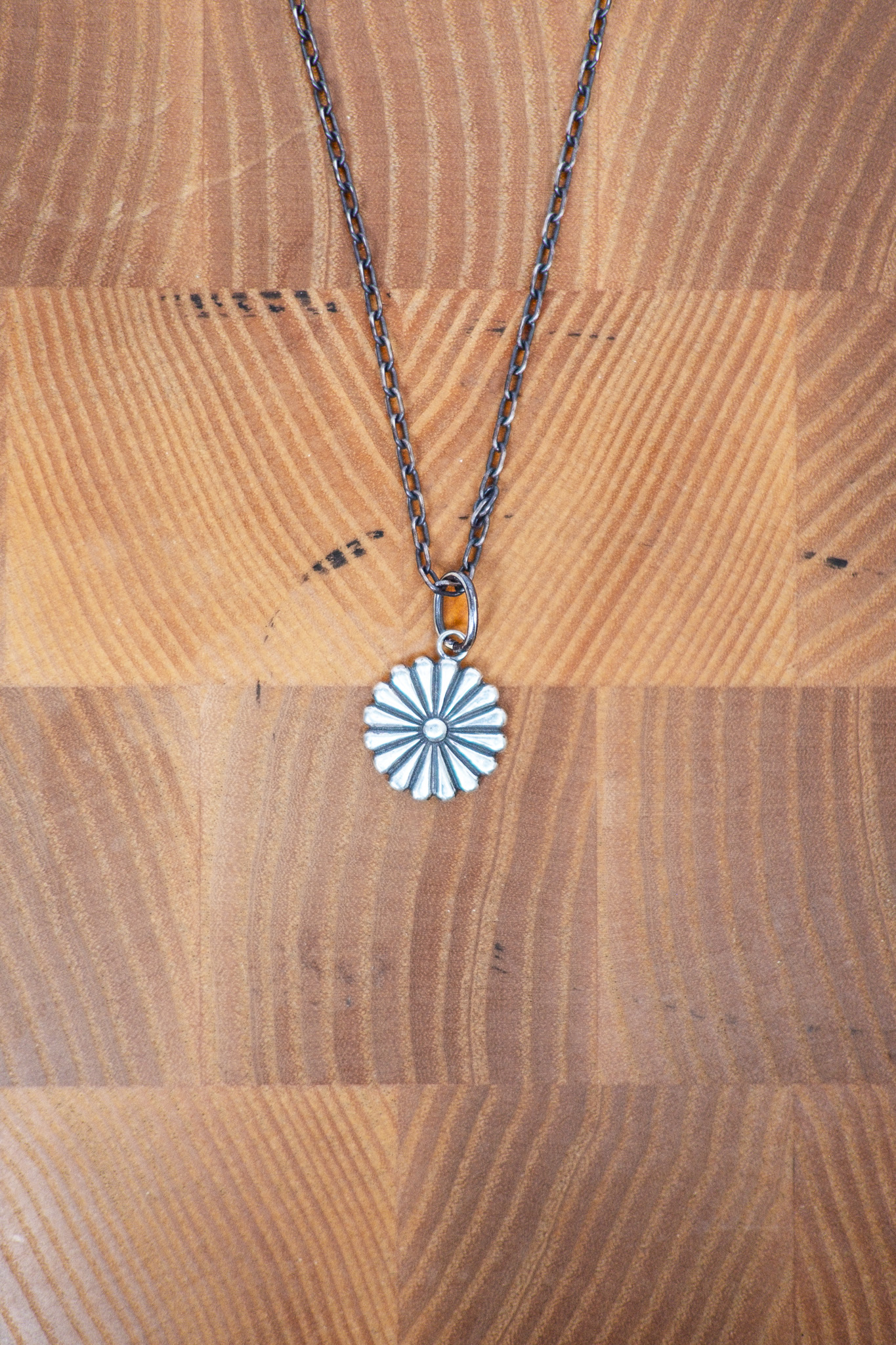 Kobashi Studio - Kikumon Charm Medium Silver - 5