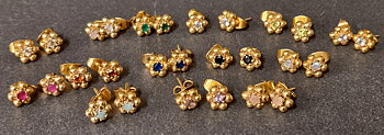 Stift Örhängen i Guld Vermeil med Stenar - Blomma