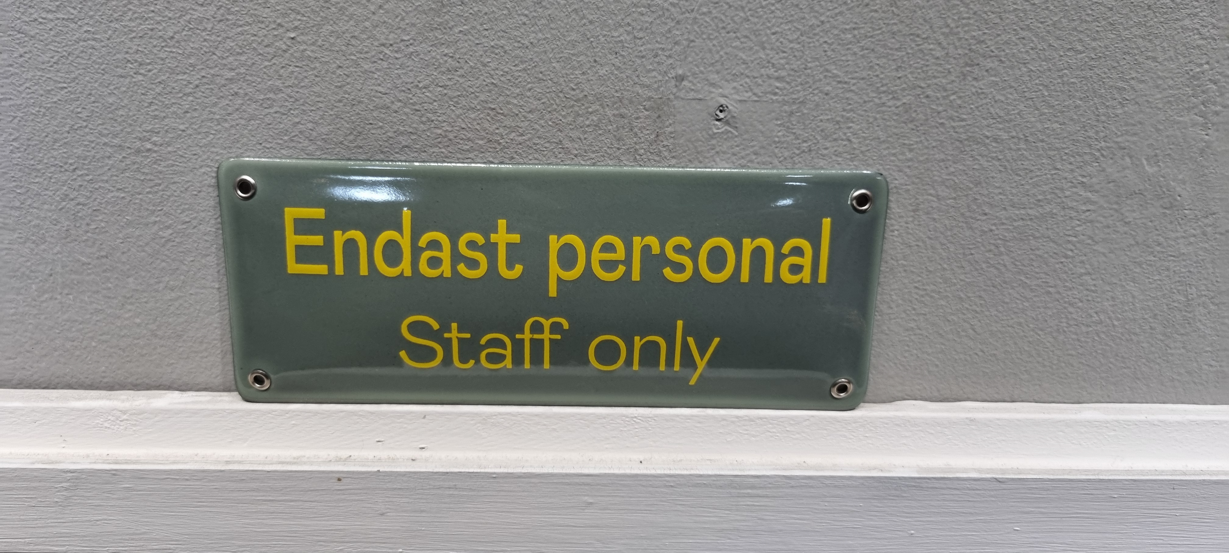Vain henkilökunnalle