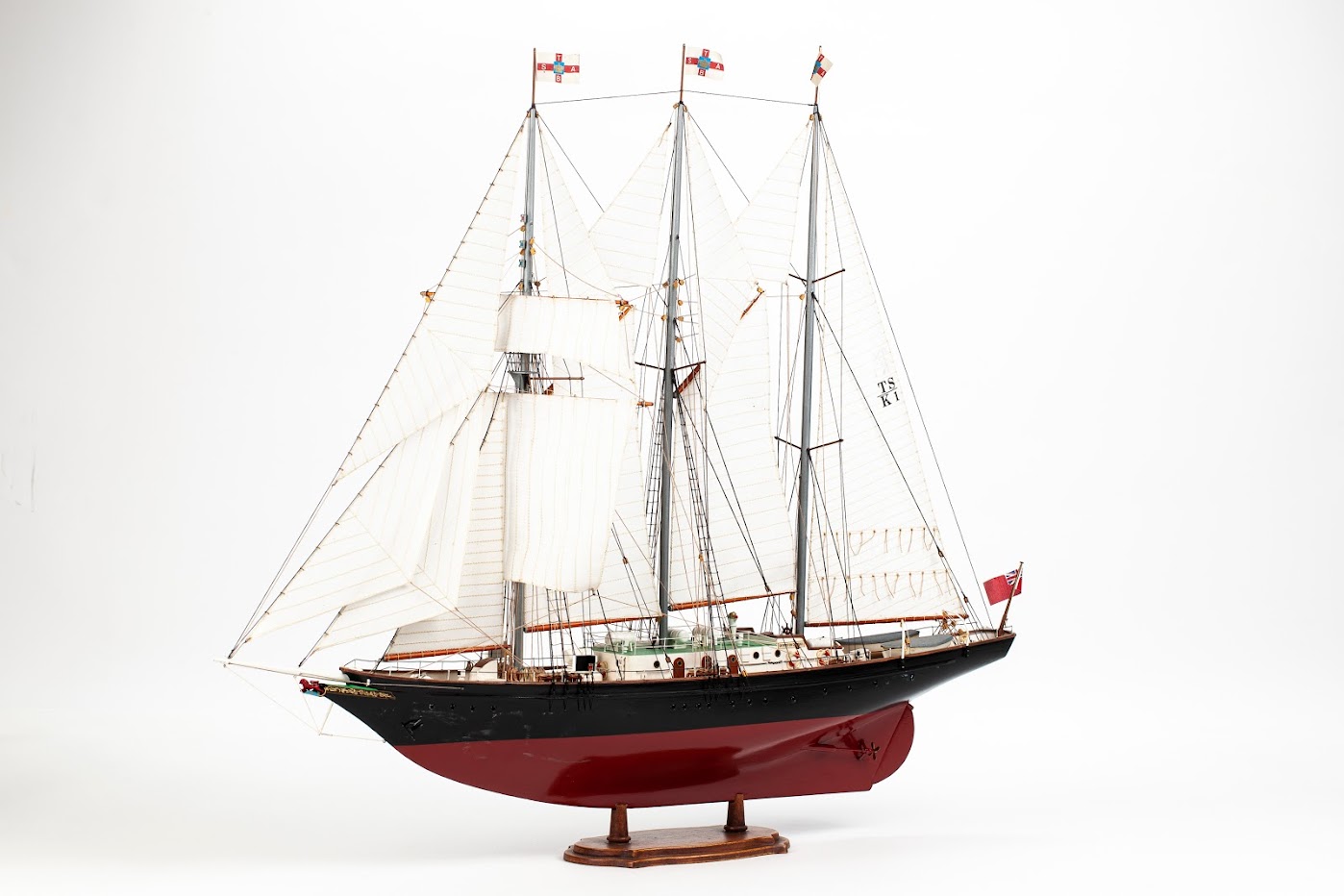 Sir Winston Churchill, träbygg - 2