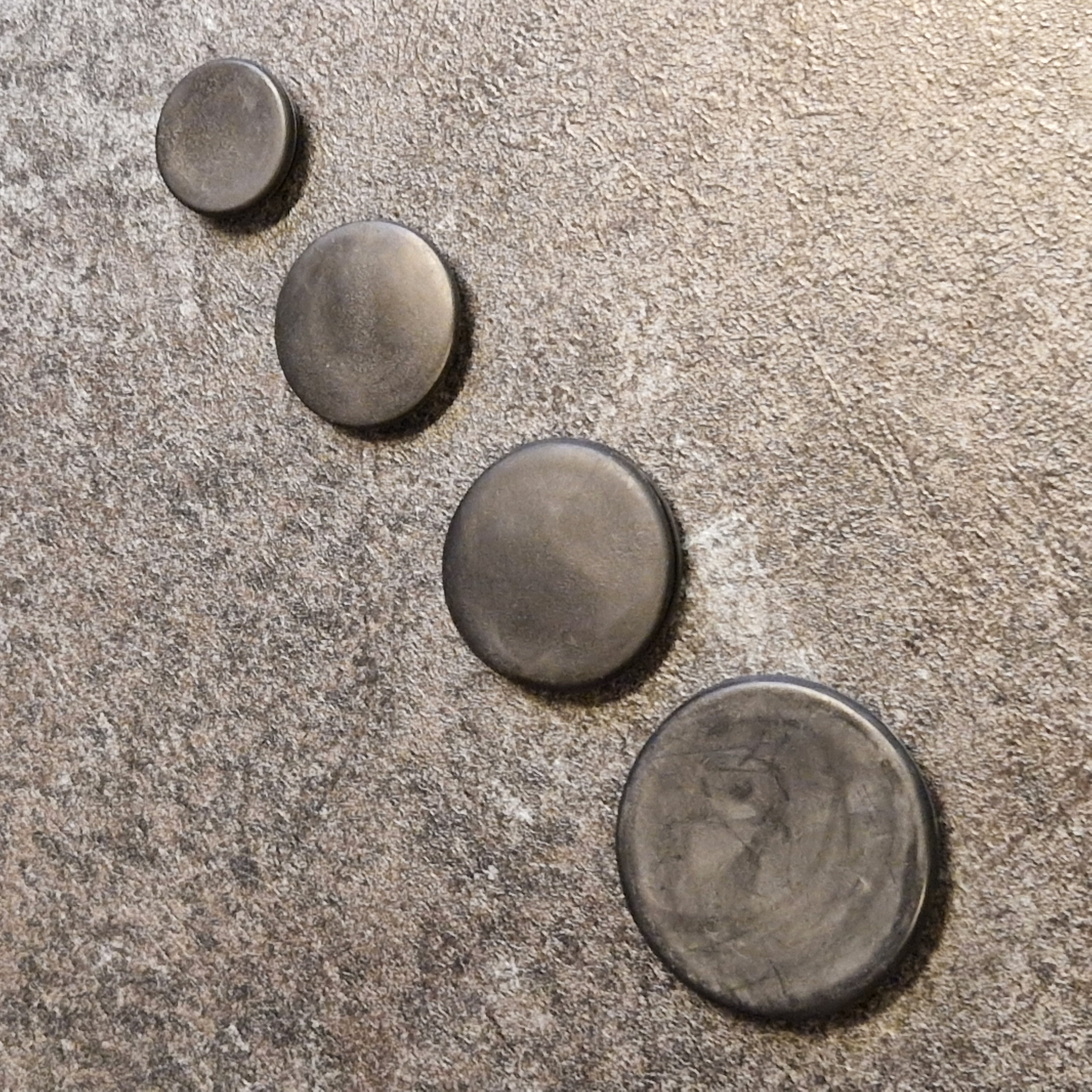 Plug / Grommet - 2