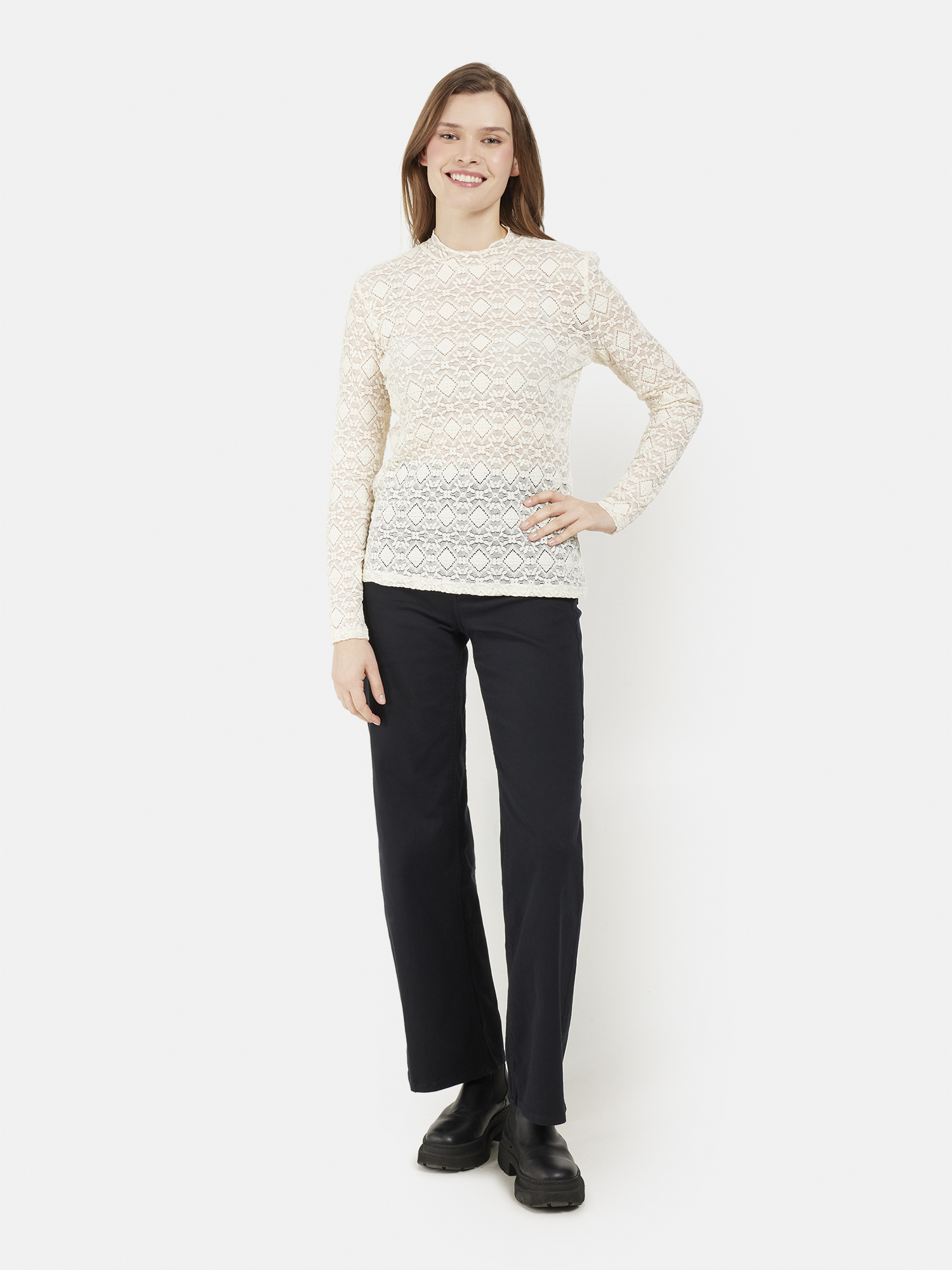 Lace T-Shirt - Off White - Signature - 5