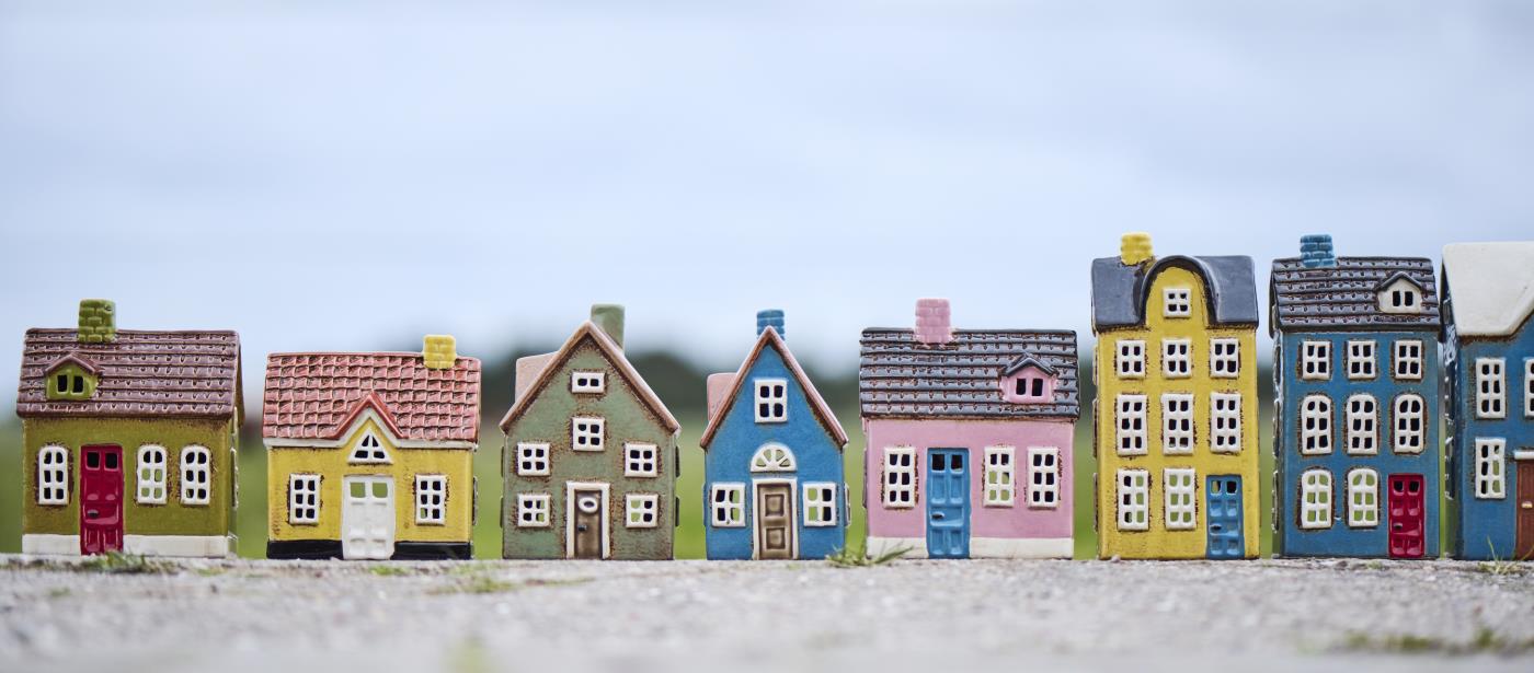 Keramikhus för värmeljus, My home town Gult - Ib Laursen
