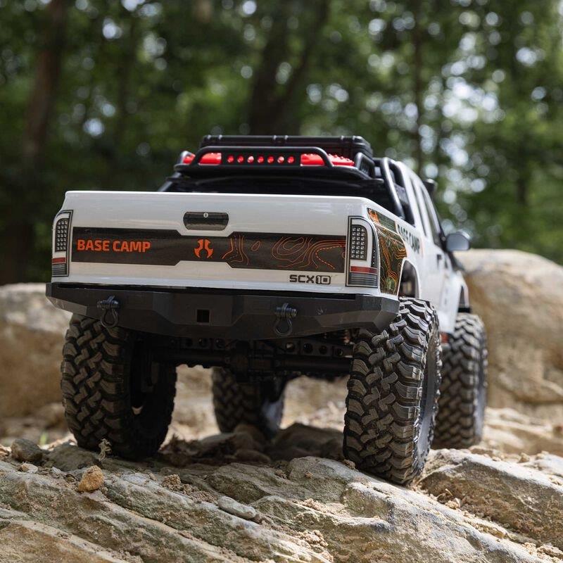 Axial 1/10 SCX10 III Base Camp 4X4 Rock Crawler Brushed RTR, White - 6