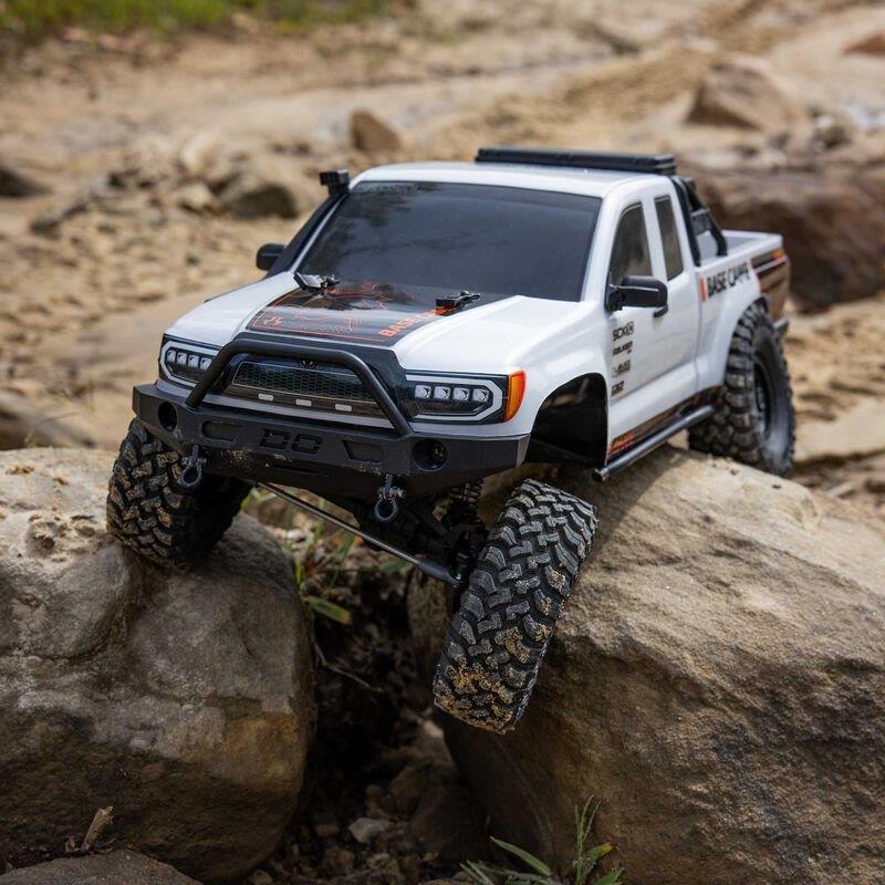 Axial 1/10 SCX10 III Base Camp 4X4 Rock Crawler Brushed RTR, White - 4