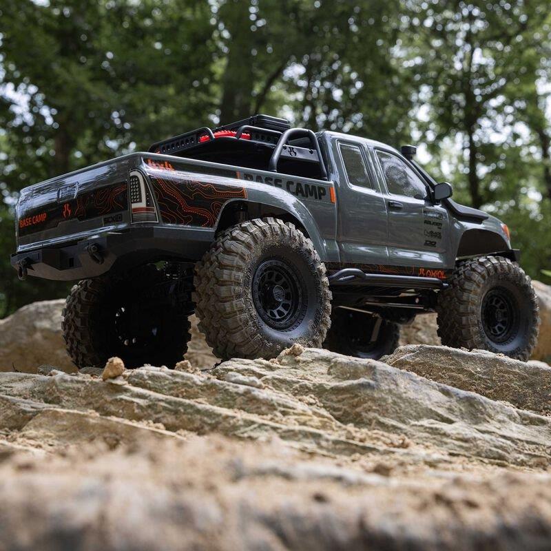 Axial 1/10 SCX10 III Base Camp 4X4 Rock Crawler Brushed RTR, Gray - 7