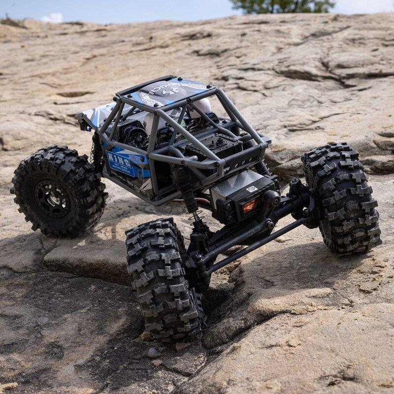 Axial 1/18 UTB18 Capra 4WS 4WD Trail Buggy RTR with Battery & Charger, Blue - 7