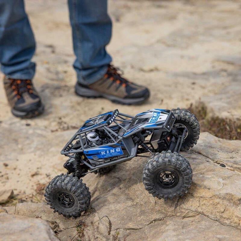 Axial 1/18 UTB18 Capra 4WS 4WD Trail Buggy RTR with Battery & Charger, Blue - 3