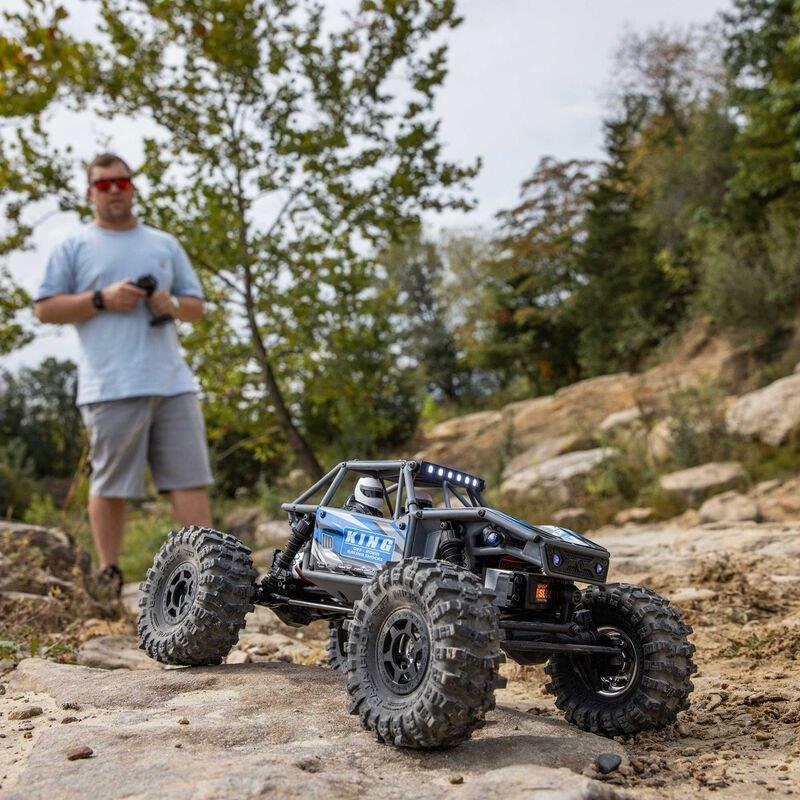 Axial 1/18 UTB18 Capra 4WS 4WD Trail Buggy RTR with Battery & Charger, Blue - 5