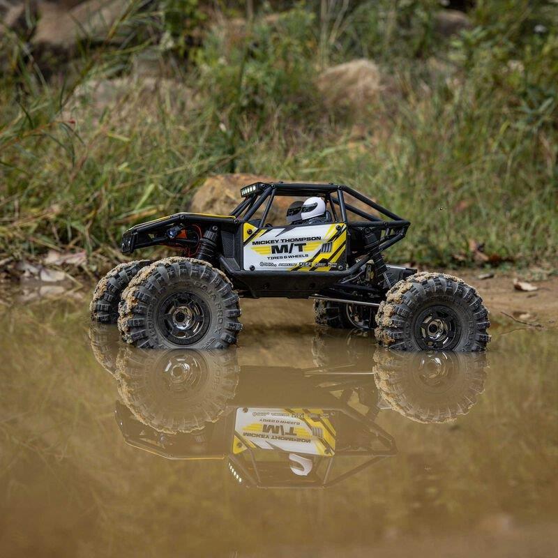 Axial 1/18 UTB18 Capra 4WS 4WD Trail Buggy RTR with Battery & Charger, Yellow - 3