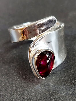Ställbara Silverringar Bred modell med Droppformad Cabochon