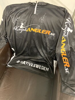 KayakAngler.se Kajakfisketröja med UPF40+