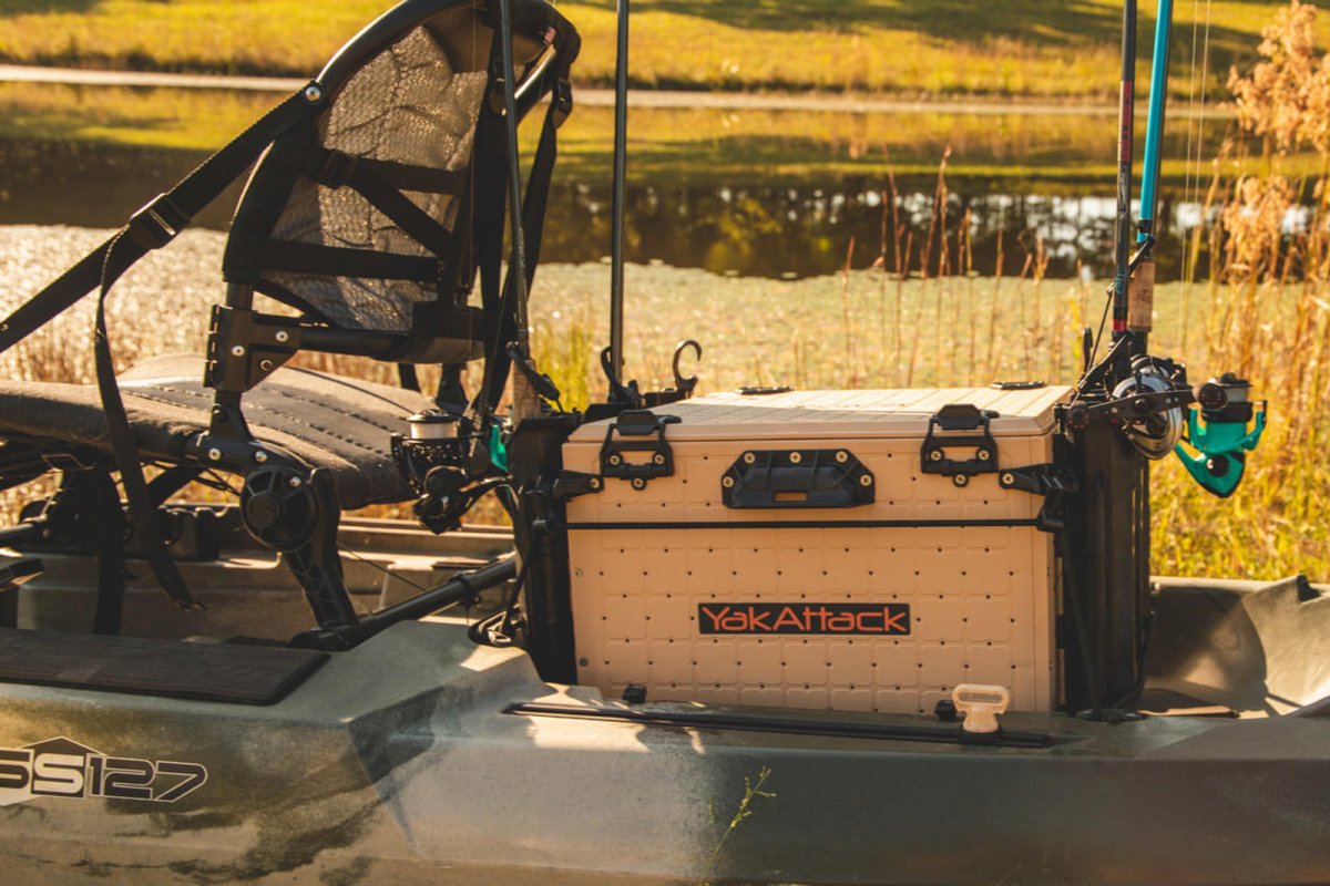 Yakattack BlackPak Pro, 16x16x13, DesertSand, Includes lid and 6 rod holders - 4