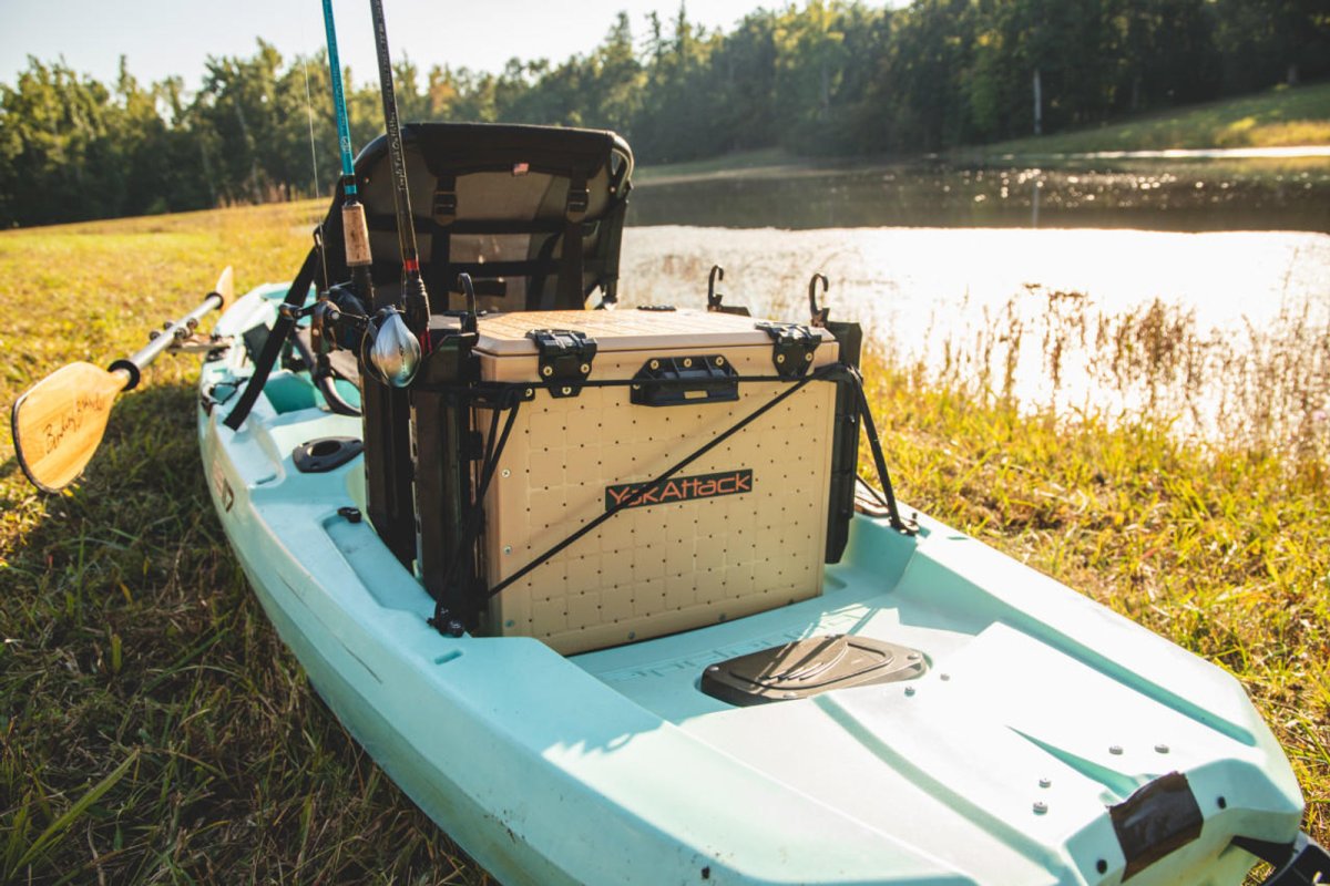 Yakattack BlackPak Pro, 13x16x13, Desert Sand, Includes lid and 4 rod holders - 6