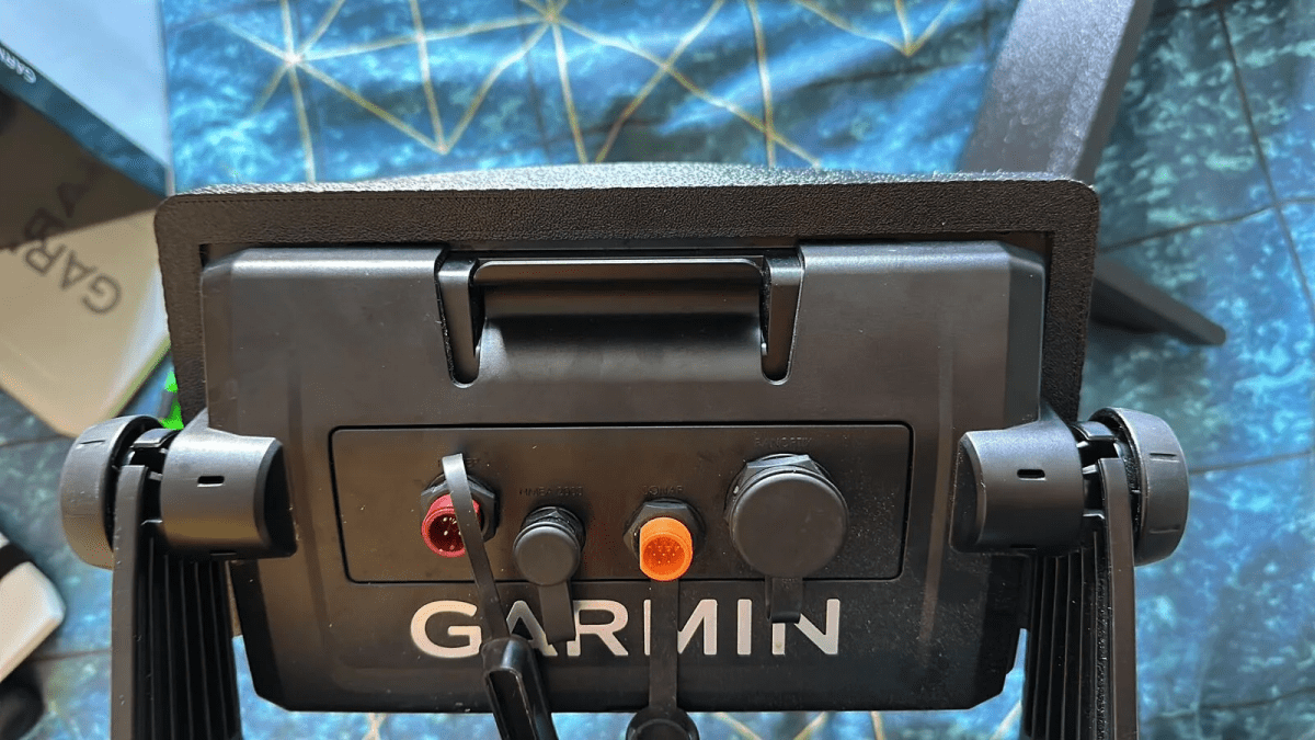 Sonnenblende Garmin Echomap UHD 92sv - Normal - 3