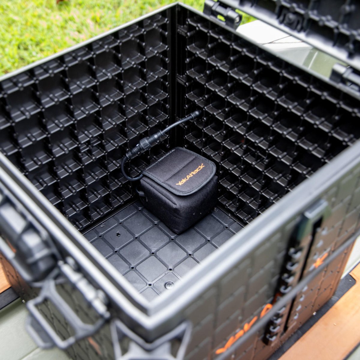 Yakattack 10Ah Battery Power Kit, Lithium-Ionen-Akkupack mit Ladegerät - 5