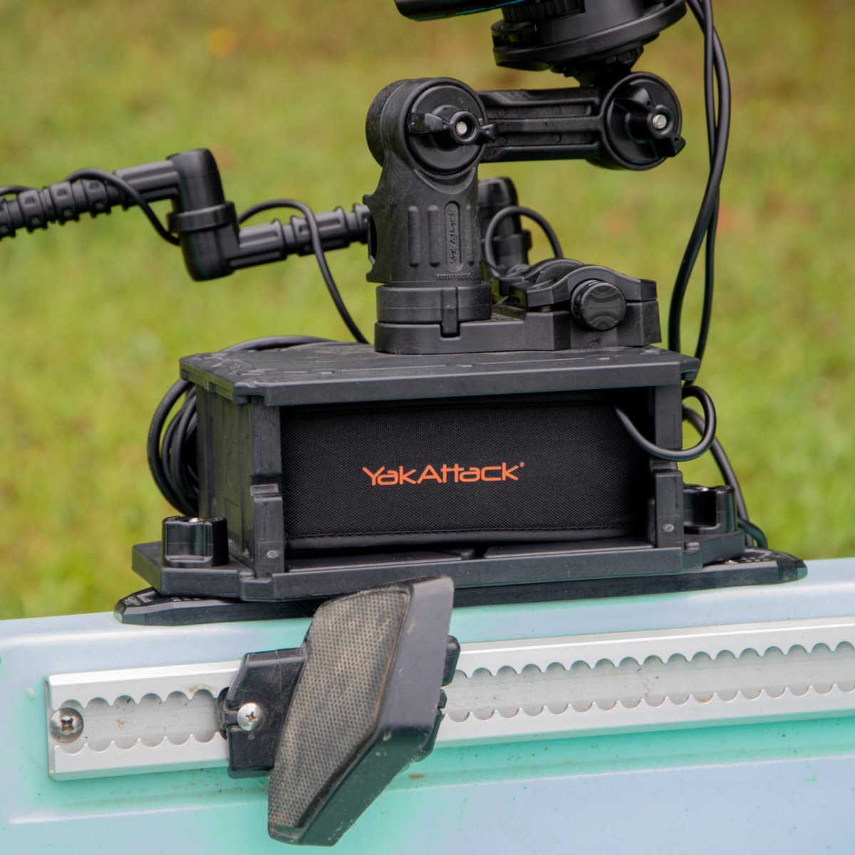 Yakattack 20Ah Battery Power Kit, Lithium-Ionen-Akkupack mit Ladegerät - 2