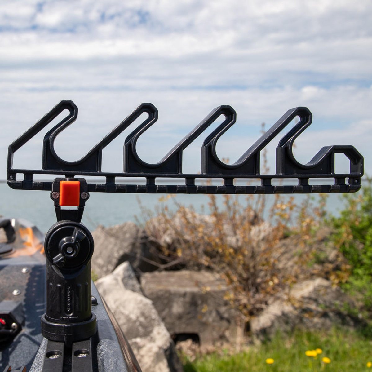 Yakattack CenterStage Rod Stager includes 1 ClickTrac Bullwinkle, LNL Mount - 10
