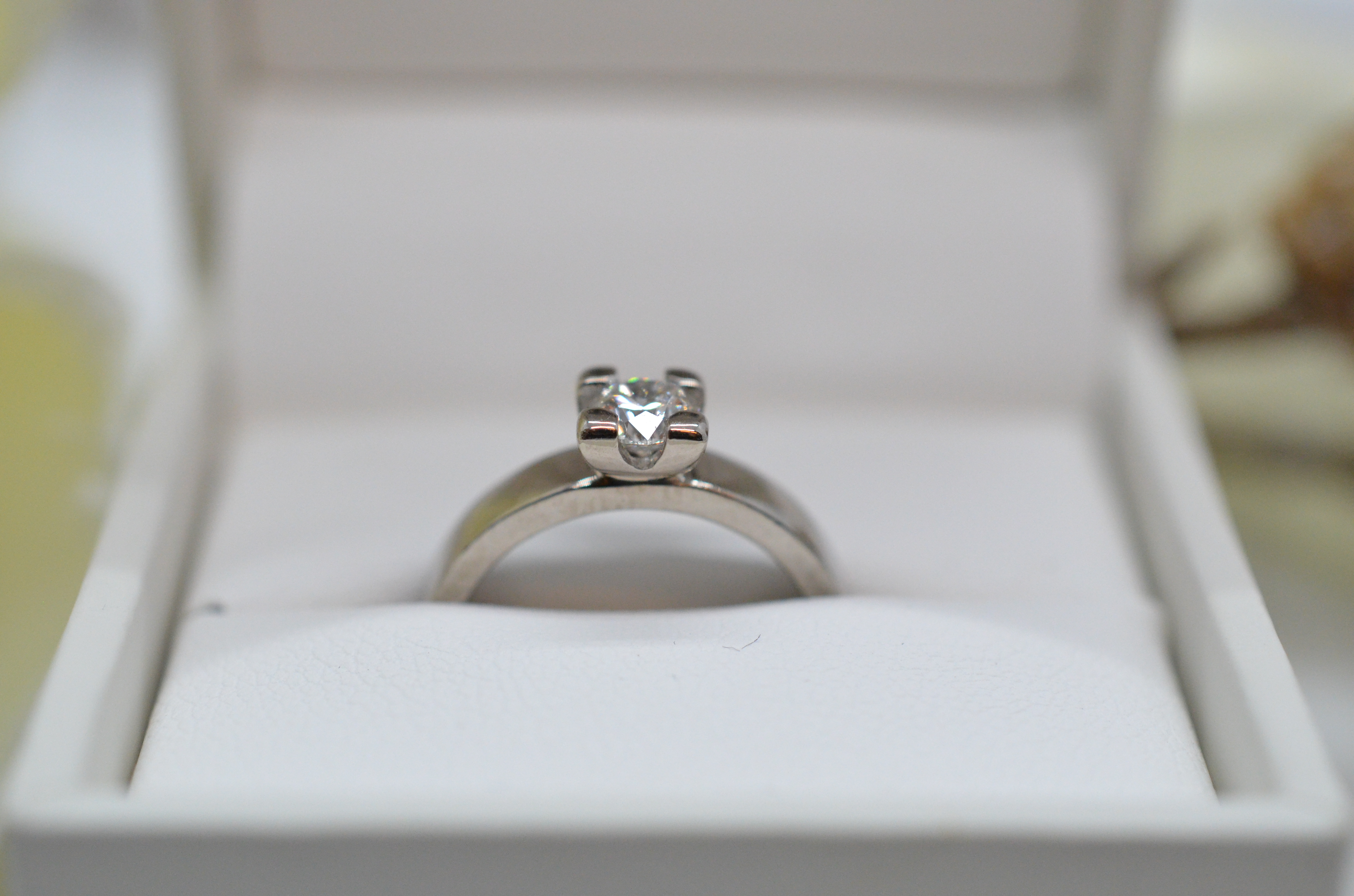 Second Hand 18k diamond ring 0,45 ct w/vs - 4