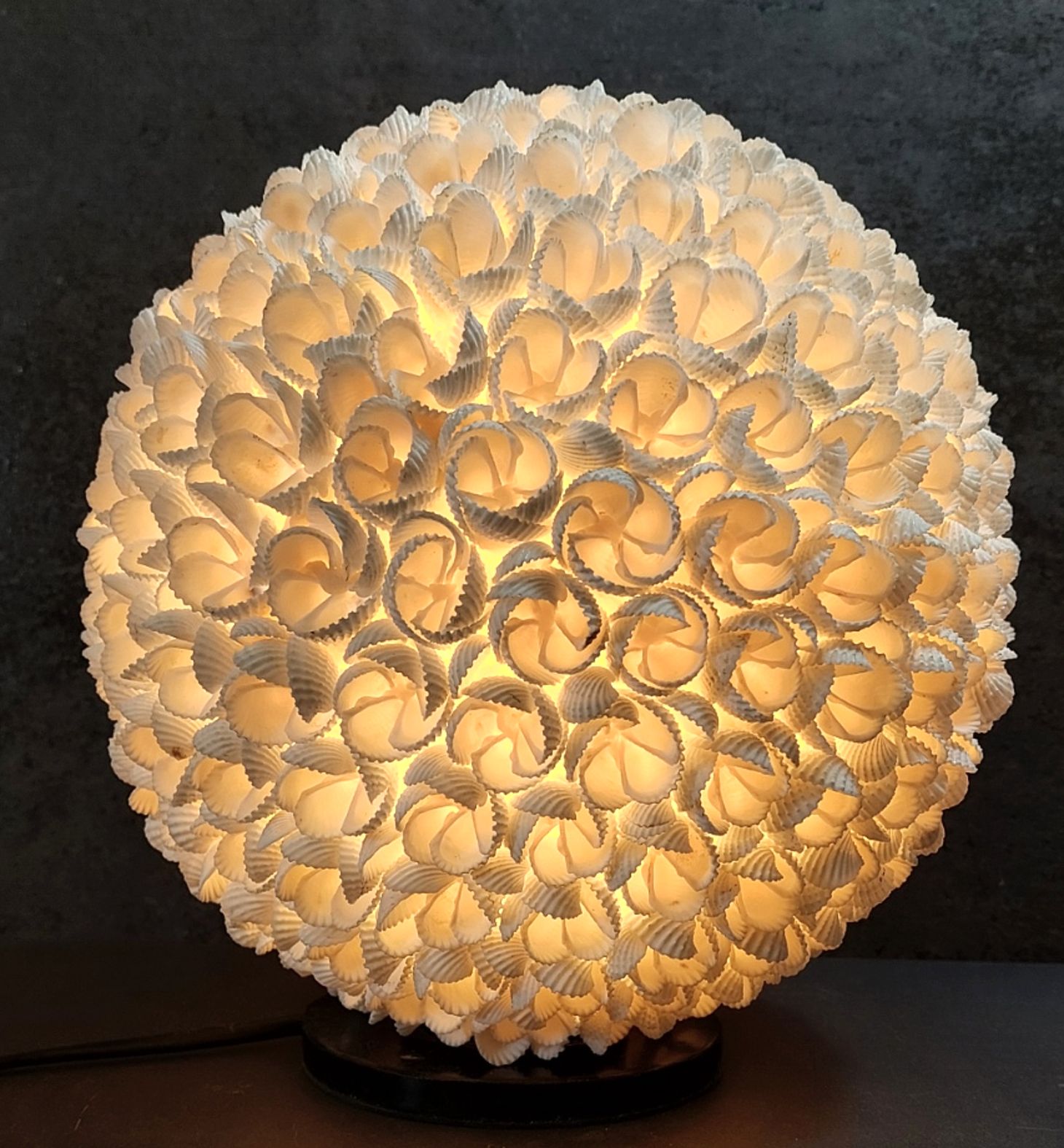 Klot lampa i Snäckor - 24cm 