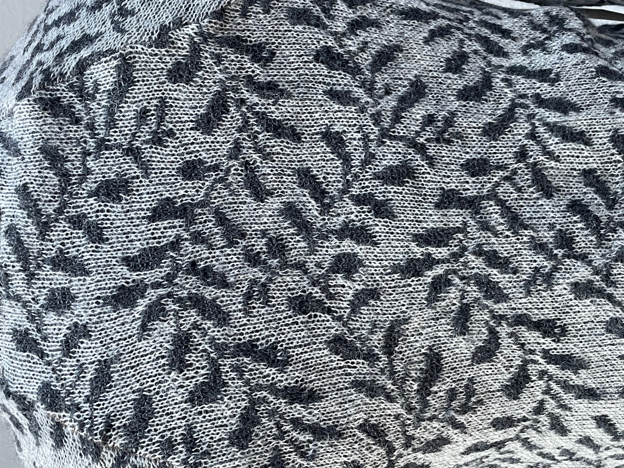 Hoby sjal.  Färg: Segel/ Ål - 2
