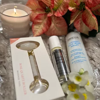 Glow Essence – Ihonhoitosetti argan-seerumilla ja kollageenilla