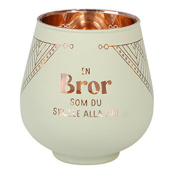 Ljuslykta i spegelglas, Bror