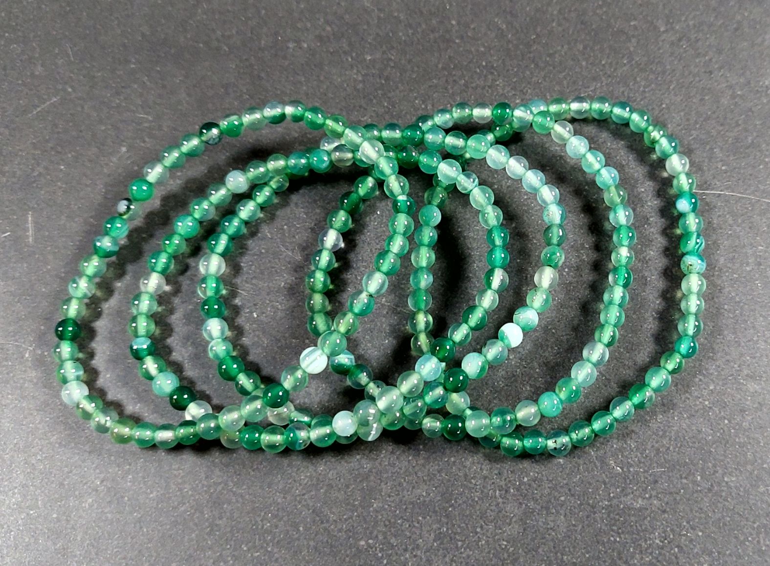 Grön Band Agat Armband  - 4mm Pärlor